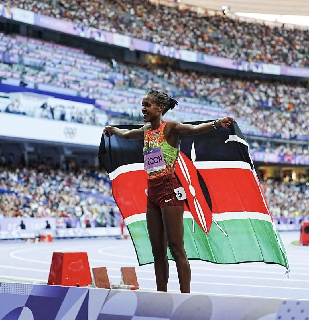 The Queen Reigns in China: Faith Kipyegon Crushes 5,000m Field in Shanghai Season Opener